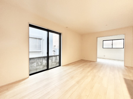 ���̑����ρ@���邢�z���������A�����̕��͋C�ɖ��������_�C�j���O�B   