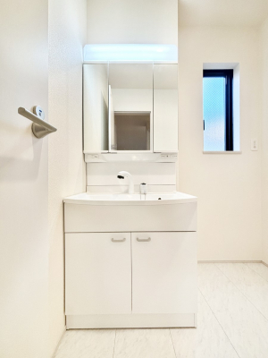 ���ʑ�E���ʏ��@���[�͂Ƌ@�\���ɗD�ꂽ���ʉ��ϑ�