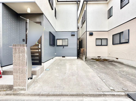 �@�����Ɍ������Ȃ����ԃX�y�[�X�B�@