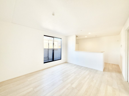 ���r���O�@�Z�ޕ��̌��������o�����A�C���e���A���l����̂��y���݂ȃ��r���O�ł��I