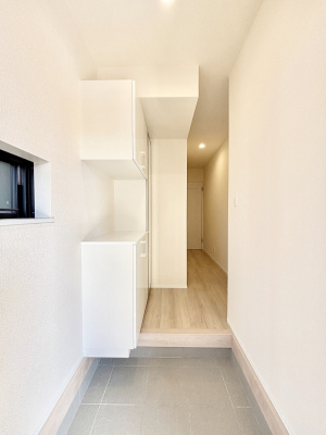 ���ց@���ʔ��͂��Ƒ��̎ʐ^��G�߂̃C���e���A�ŏ���I�Ƃ��ĉ��o�ł��܂�