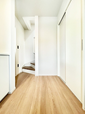 ���ց@�Ƒ��̋A��₨�q�l�������������}���錺��  