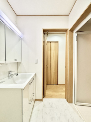 ���̑��@�������̂��郉���h���[�X�y�[�X