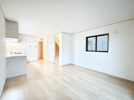 ���r���O�@�����u�������܁v�u��������v�Ƒ��Ƃ̃R�~���j�P�[�V�������[�܂郊�r���O�C���K�i�B 