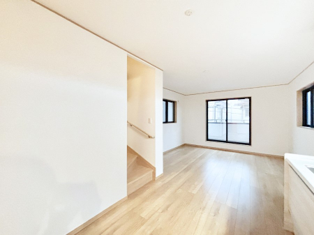 ���̑����ρ@���邢2�K���r���O�I�O����̎������V���b�g�A�E�g���ĉƑ��̃v���C�o�V�[�����܂��B