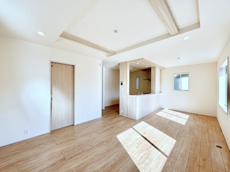 ���r���O�@�Z�ޕ��̌��������o�����A�C���e���A���l����̂��y���݂ȃ��r���O�ł��I 