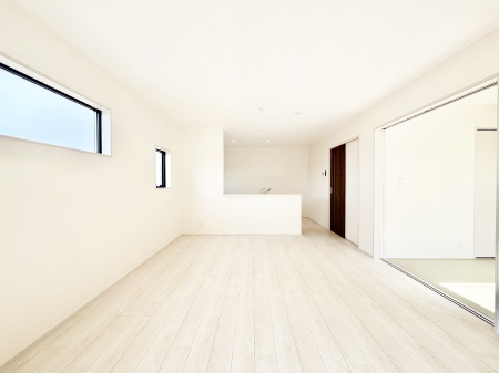 ���r���O�@�Z�ޕ��̌��������o�����A�C���e���A���l����̂��y���݂ȃ��r���O�ł��I