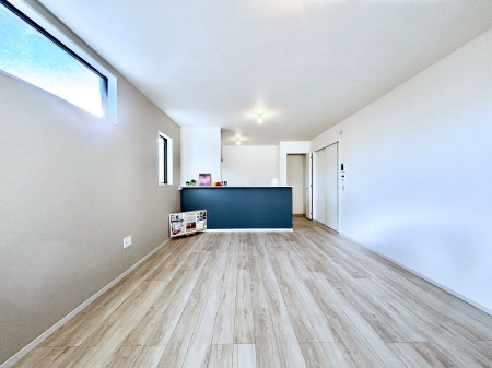 ���r���O�@���S�����l�����K�i�ɂ͎肷���ݒu���Ă��܂�