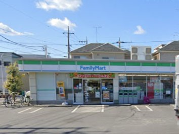 ���ӊ��@�R���r�j 600m �t�@�~���[�}�[�g �˓c���ڌܒ��ړX