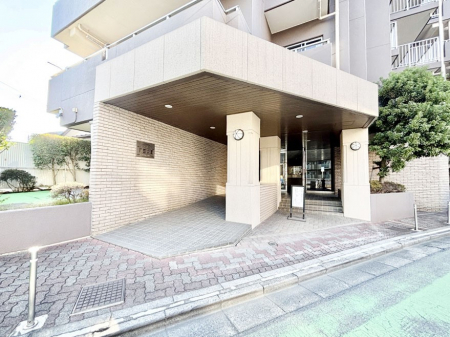 �G���g�����X�@�������������͋C�̃G���g�����X