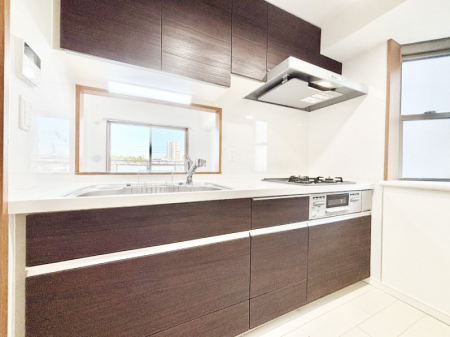 Lb`@LĎĝ悢Lb`ÂŉƑ̏Ί炪L܂