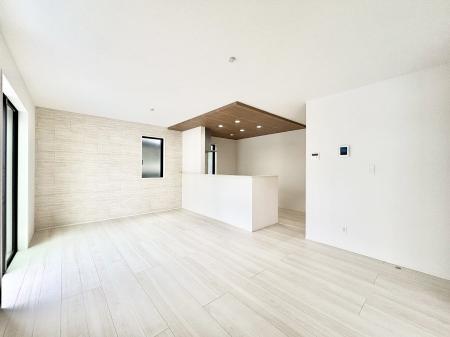 rO@Ƒ̓₩Șbŕ܂閾邢rO