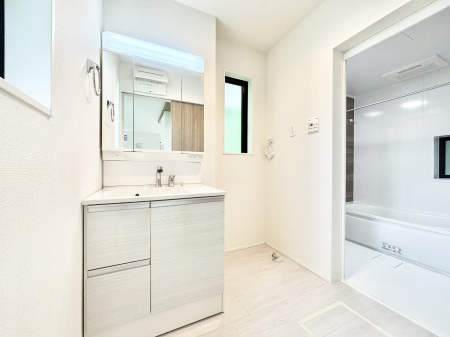 ���ʑ�E���ʏ��@�������̂�����K��Ԃł��B�����̐g�x�x���C�����ǂ����g�������܂��B 