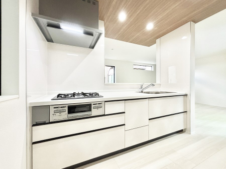 ���r���O�@�Z�ޕ��̌��������o�����A�C���e���A���l����̂��y���݂ȃ��r���O�ł��I   