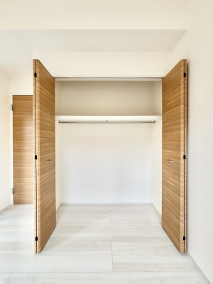 ���[�@�m���̃N���[�[�b�g�B���s��������̂Ō���̈ߗނ�����������܂�܂��B