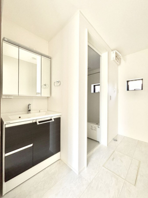 ���ʑ�E���ʏ��@���邢���ʏ��͖����̐g�x�x���y�����ł����Ⴂ�����ł��B