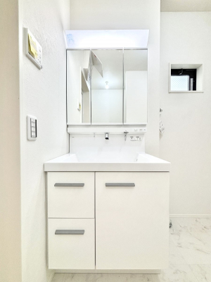 ʑEʏ@傫₷OʋŐʑ́AgȂ݃`FbN┧̂ɂ߂łB 