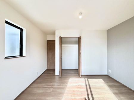 ���̑����ρ@�u�₩�ȓ��������������S�̂�D������ݍ���ł���܂�