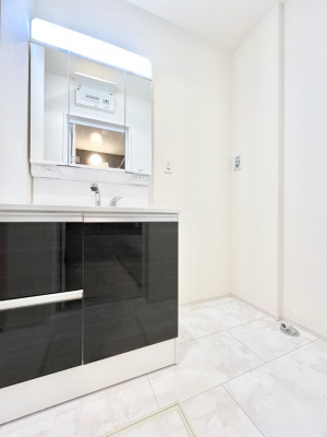 ���ʑ�E���ʏ��@�������̂�����K��Ԃł��B�����̐g�x�x���C�����ǂ����g�������܂��B 