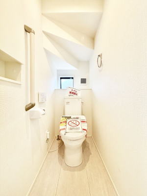 gC@gC͈ŜQӏĨo^o^SłB 