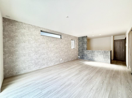 ���r���O�@�A�N�Z���g�N���X���������ȃ��r���O�B�Ƒ��ł̂�т肭�낰��L�X�X�y�[�X�B