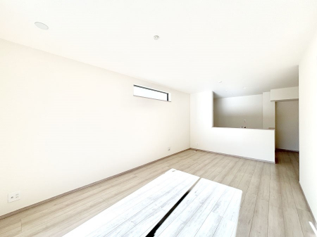 ���r���O�@�Z�ޕ��̌��������o�����A�C���e���A���l����̂��y���݂ȃ��r���O�ł��I 