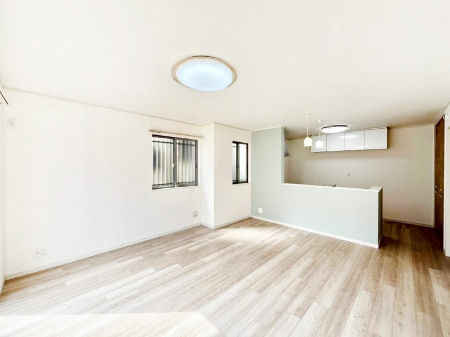 rO@Ƒ̓₩Șbŕ܂閾邢rO