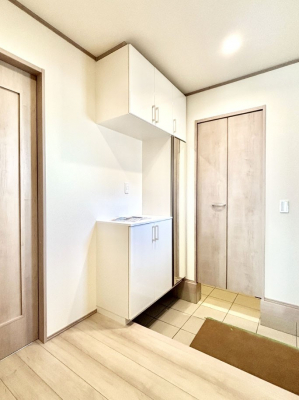 ���̑����ρ@�����Ղ���[�ł���V���[�Y�{�b�N�X�ŉƑ��S���̌C���A���ւ�������B  