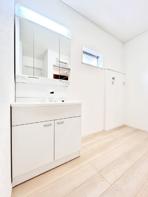 ���̑��@�L�X�Ƃ�Ƃ�̂��郉���h���[�X�y�[�X