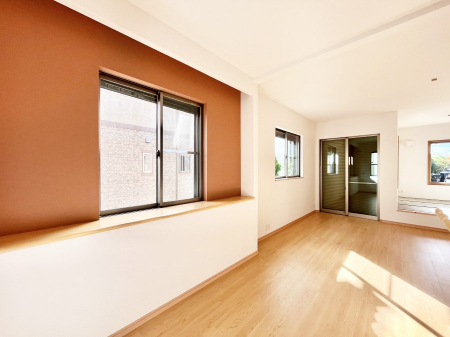 ̑ρ@Ƒ̏Ί炪RƐ܂ĂAȕ͋C̃_CjOɎdオĂ܂B