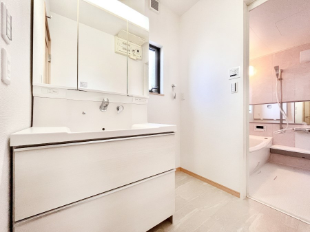 ʑEʏ@̂KԂłB̐gxxCǂg܂B 