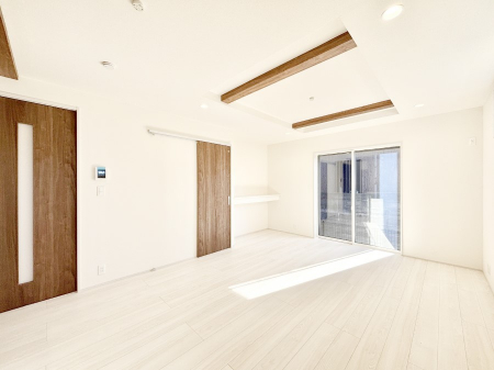 ���r���O�@���Ƒ��̓��₩�Șb�����ŕ�܂�閾�邢���r���O  