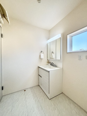 ���̑��@�������̂��郉���h���[�X�y�[�X