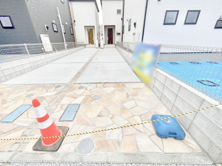 @ڂ̑OԏꂾƉJ̓ʂɂ֗ł