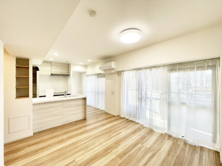 rO@Ƒ̓₩Șbŕ܂閾邢rO