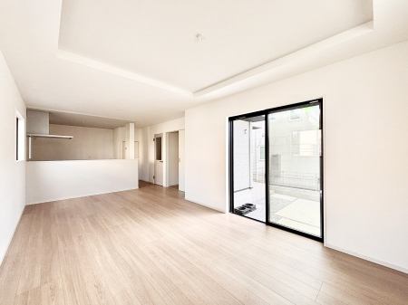 rO@Ƒ̓₩Șbŕ܂閾邢rO