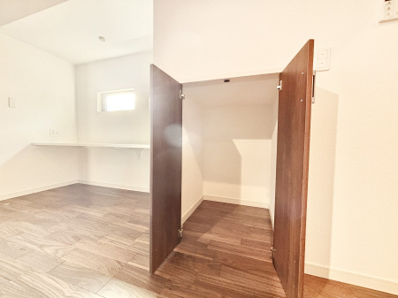 ���̑����ρ@�����W�܂肻����LDK���X�b�L���Еt���܂��B  