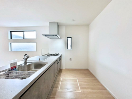 Lb`@u₩ȕʂ蔲Lb`B̂Ŗ邭Cɂ𗧂܂B