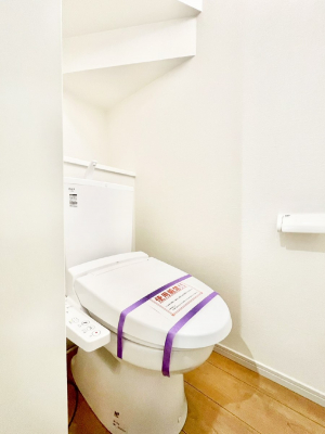 �g�C���@�g�C����1�K��2�K���ꂼ��ɔz�u����Ă��ĂƂĂ��֗��ł��B 