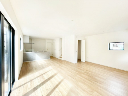 ���r���O�@�i�`�������e�C�X�g�̗D�����_�炩���F�g���̃t���[�����O���f�G�ȃ��r���O�ł��ˁB