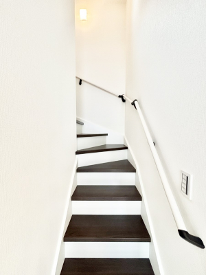 ̑@ƑԂ̃R~jP[V[܂郊rOCKi̗p