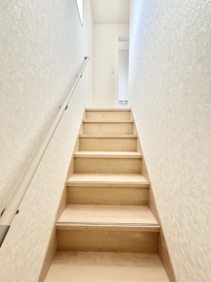 ���̑��@�K�i�͎肷��t���Ȃ̂ŏ����Ȃ��q���܂₲����̕������S�ł�