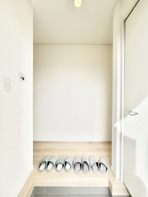 ���ց@�Ƒ��̋A��₨�q�l�������������}���錺��