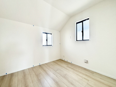 ���̑����ρ@2�ʍ̌����m�ۂ������邢��ԁB�Ƒ��݂�Ȃ����K�ȕ�炵����������݌v�ł��B