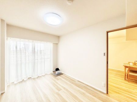 ���̑����ρ@�o���R�j�[���J�������v���X���Ă����m��