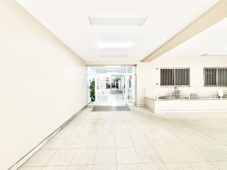 �G���g�����X�@���邢�G���g�����X