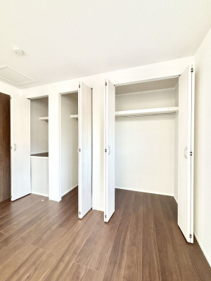 ���[�@�����Ղ�̎��[�X�y�[�X�ŉ��K�ɕ�点���� 