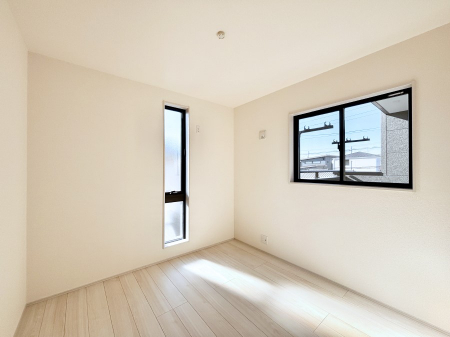 ���̑����ρ@2�ʍ̌����m�ۂ������邢��ԁB�Ƒ��݂�Ȃ����K�ȕ�炵����������݌v�ł��B