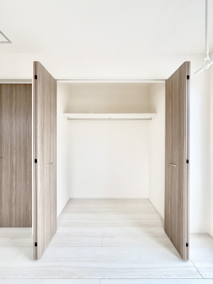 ���[�@�m���̃N���[�[�b�g�B���s��������̂Ō���̈ߗނ�����������܂�܂��B