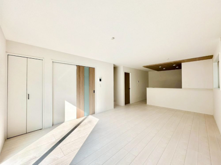 rO@18.25̂kcj͉Ƒ݂Ȃ̉KԁIƑ̂Ȃ厖ȃXy[XłB 